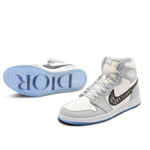 Jordan 1 Retro High “Dior”